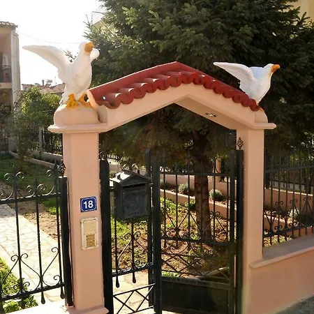 Eagle's Family Apartment