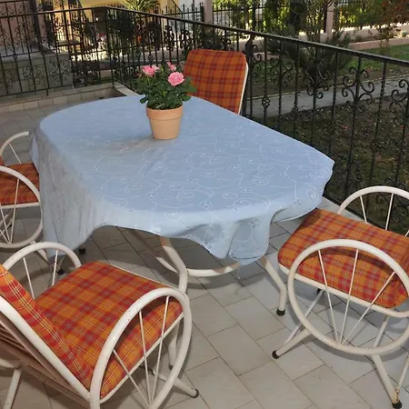 Eagle's Family Apartment Kalambaka